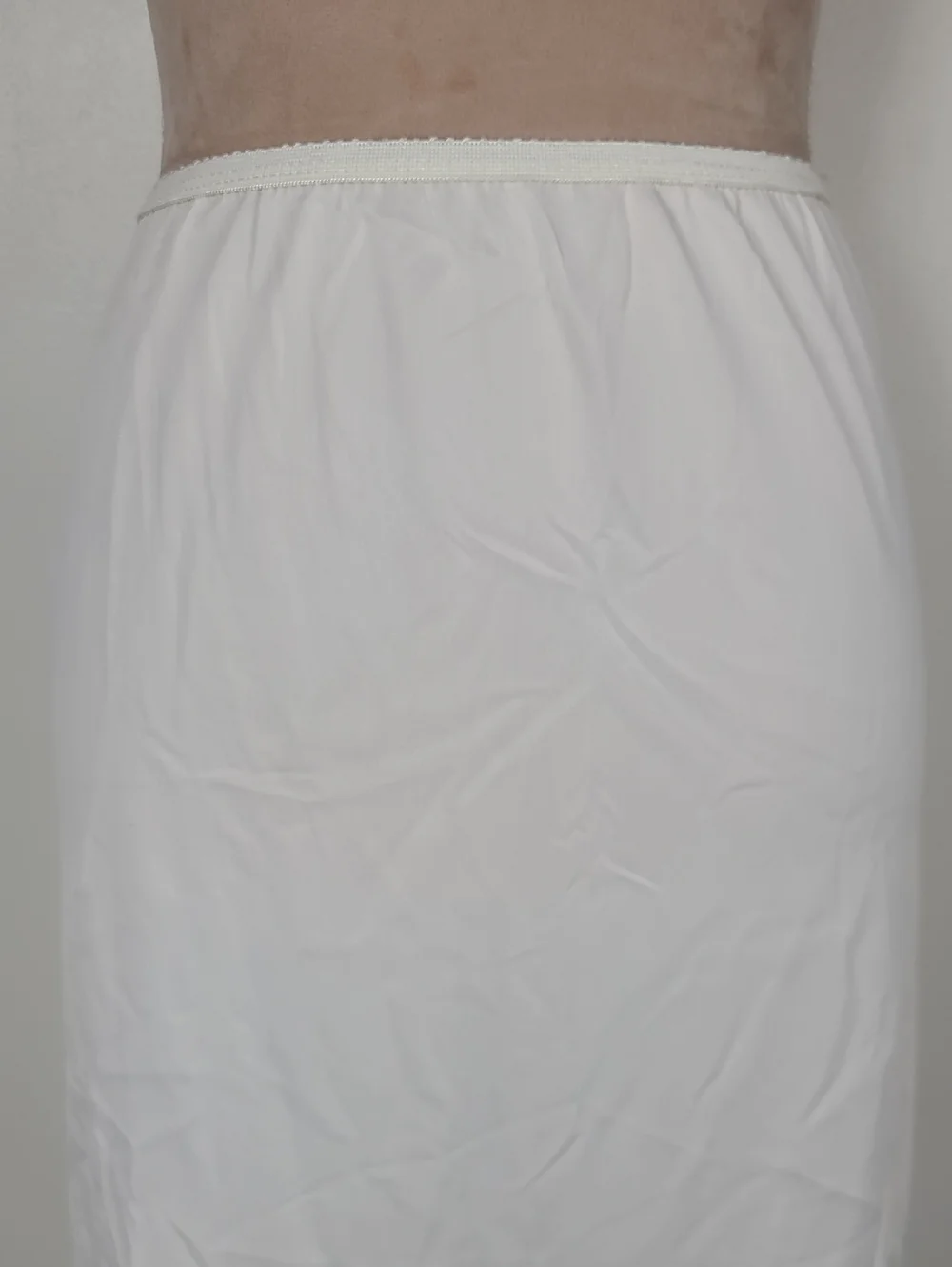 Vintage Oplalaire White Nylon Chantilly Lace Trim Kick Slit Long Half Slip M - Picture 8 of 13